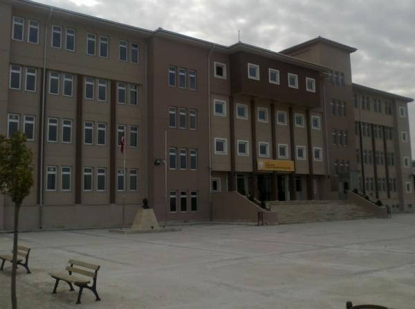 Kütahya Ticaret ve Sanayi Odası Mesleki ve Teknik Anadolu Lisesi Fotoğrafı