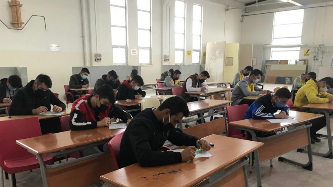 Binalarda Enerji Verimliliği Projesi  Öğrenci Seçimi Yazılı Sınavı Gerçekleştirildi